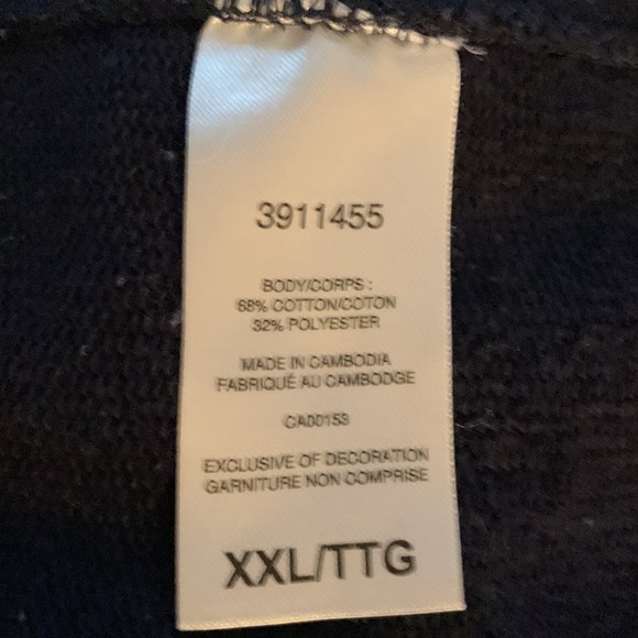 Champion navy French Terry sweatshirt. Lightly worn stitched logo. So cozy - Picture 6 of 6